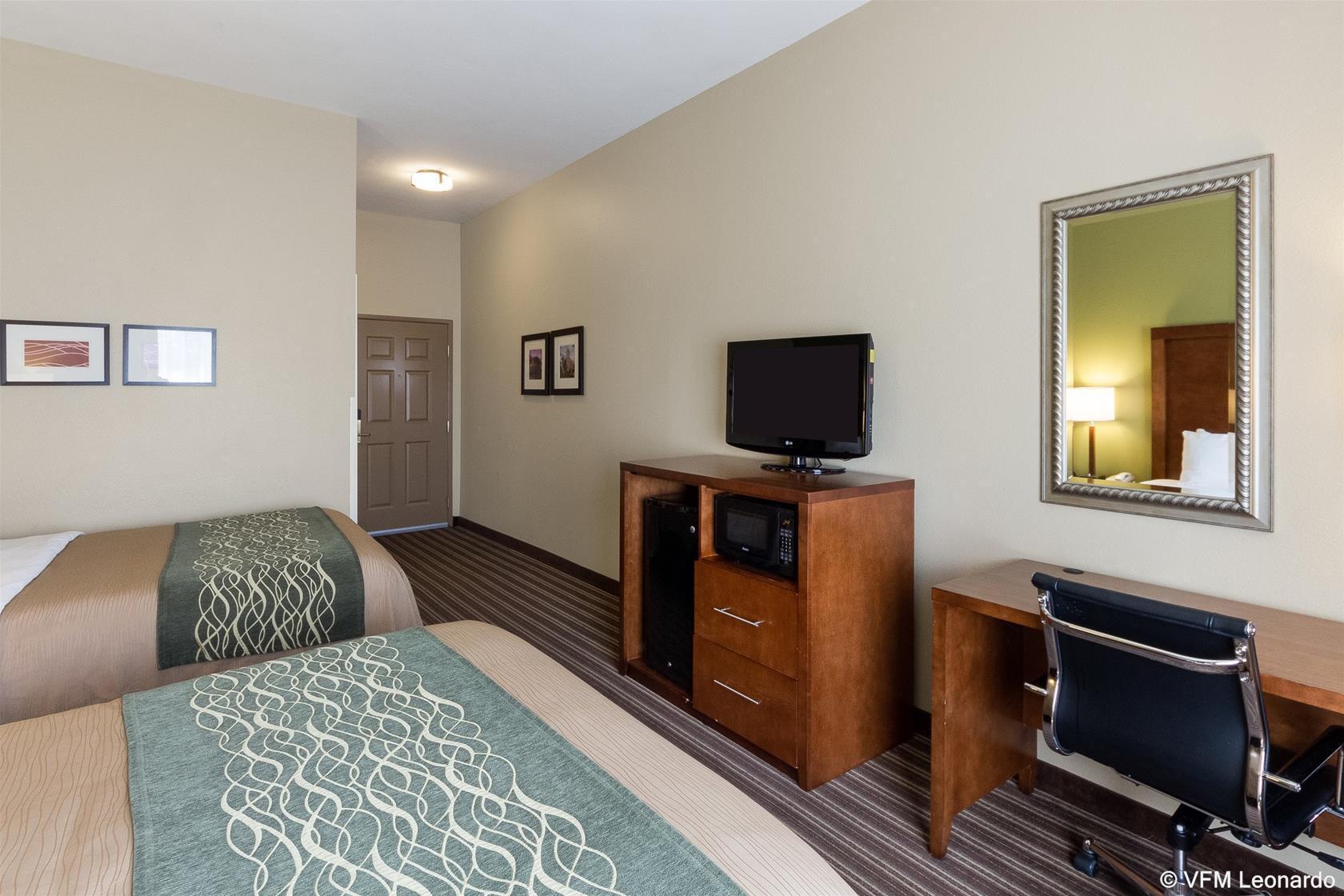 Comfort Inn & Suites Fayetteville-University Area Bagian luar foto